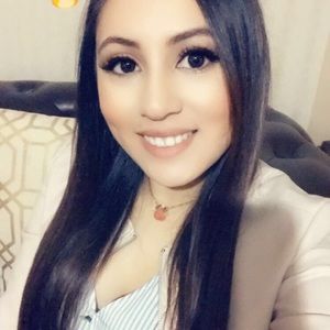 Meet your Posher, Lizbeth